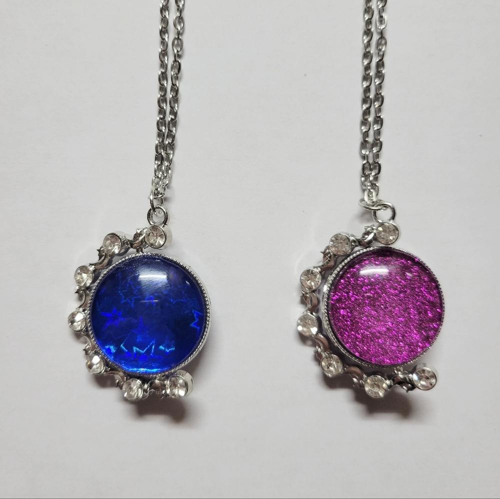 Double Sided Swirl Necklace